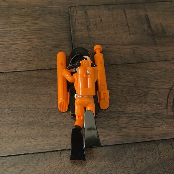 G.I. Joe Hallmark Ornament 2005 - Picture 7 of 8